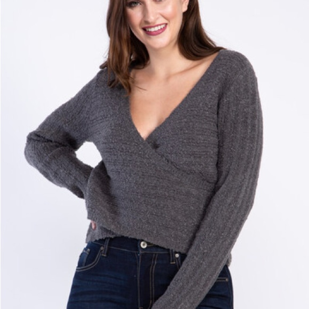 Women’s V-Neck Wrap Sweater NWT